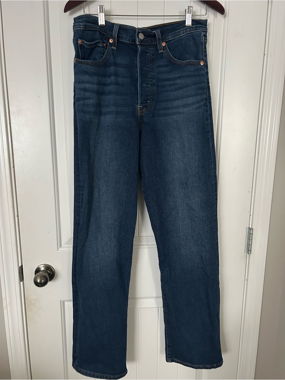 Levi’s Ribcage Straight Dark Wash Jeans